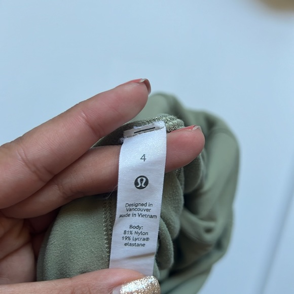 LULULEMON SHORT - Picture 4 of 4